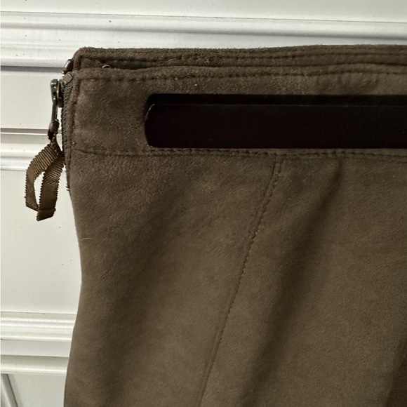 ANTHROPOLOGIE MAEVE Ladies Women Size 4 Olive Green Faux Suede Skirt - Picture 4 of 6